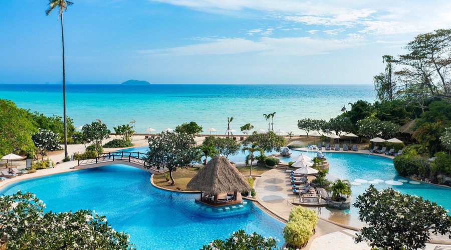 A vibrant cliffside town overlooking the deep blue South American Coast